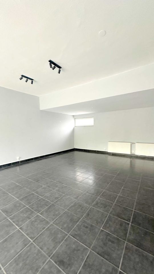 Lokal Łódź Dąbrowa. Zdjęcie 4