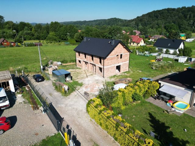 bliźniak, 5 pokoi Krzywaczka. Zdjęcie 12