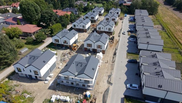 bliźniak, 4 pokoje Falenty Duże. Zdjęcie 3