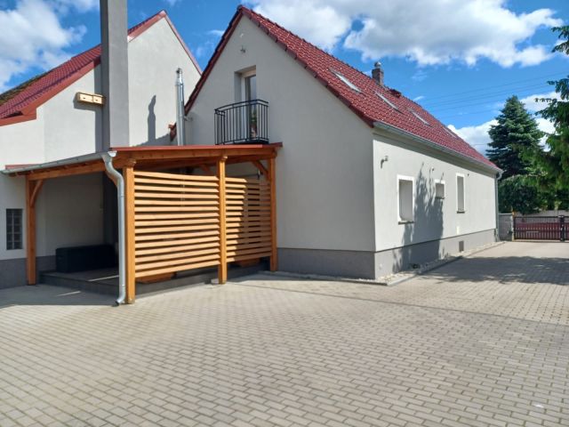 dom wolnostojący, 5 pokoi Obórki. Zdjęcie 1