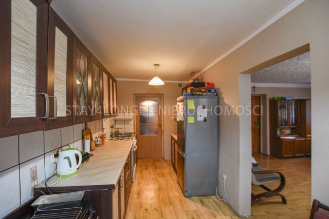 dom wolnostojący, 5 pokoi Płóczki Górne. Zdjęcie 3