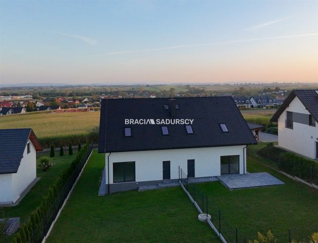bliźniak, 5 pokoi Mników. Zdjęcie 15