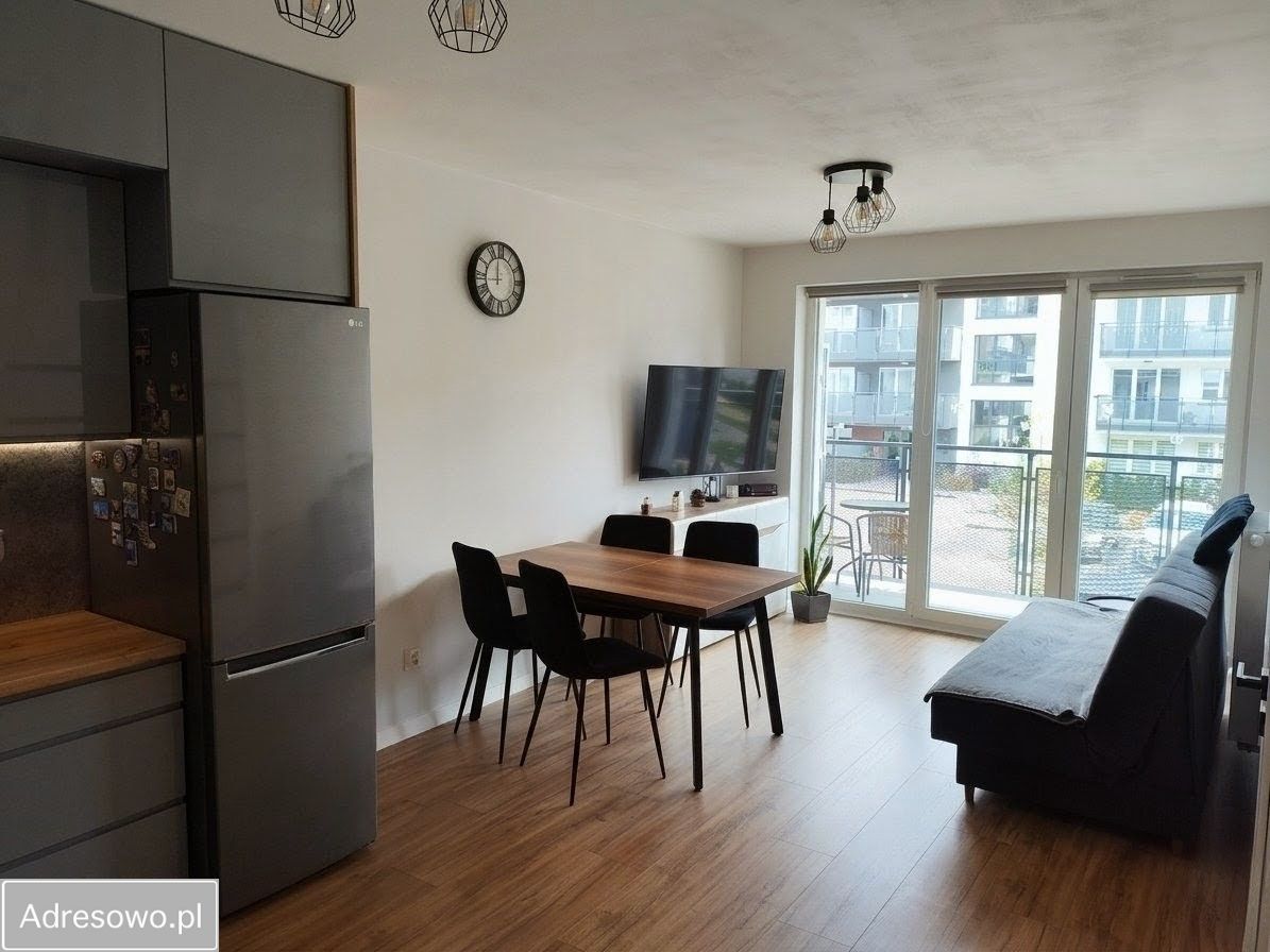 Mieszkanie 2-pokojowe Gliwice Łabędy, ul. Poezji. Zdjęcie 1