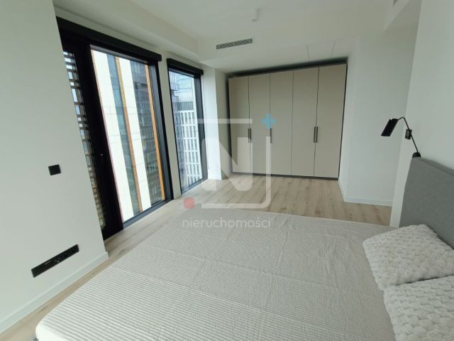 Mieszkanie 3-pokojowe Warszawa Wola, ul. Prosta. Zdjęcie 9