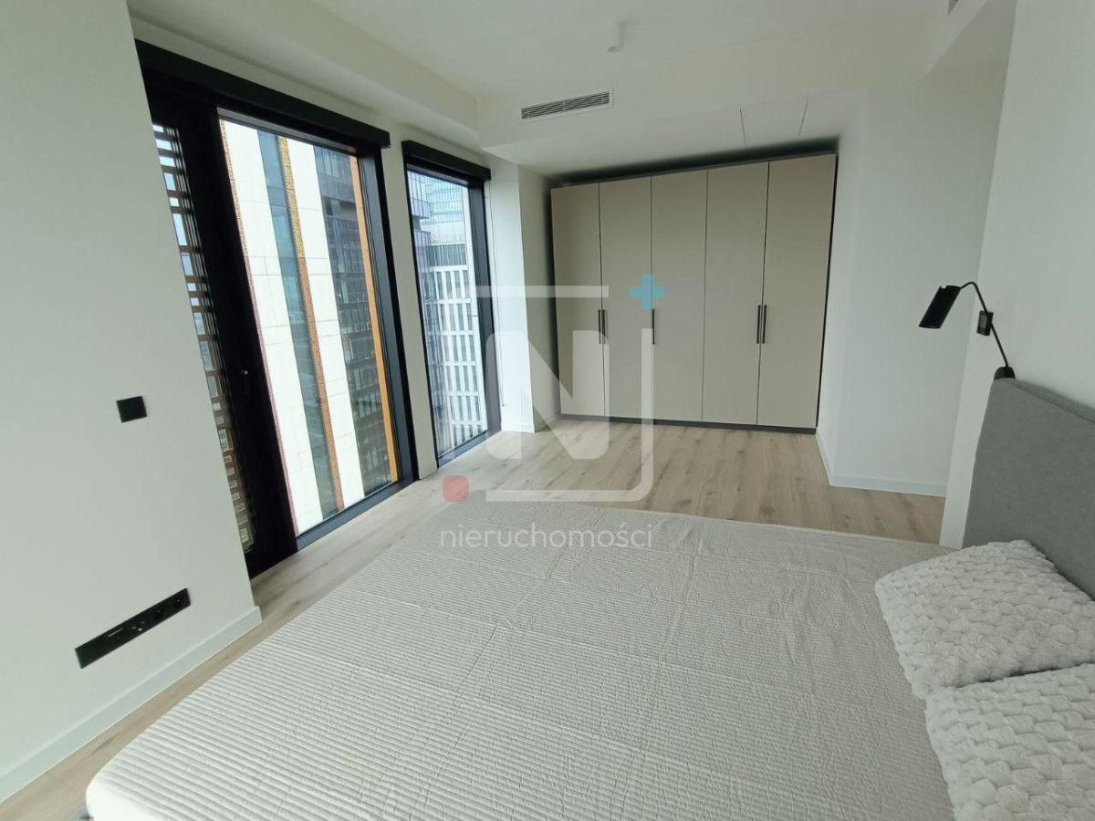 Mieszkanie 3-pokojowe Warszawa Wola, ul. Prosta. Zdjęcie 9