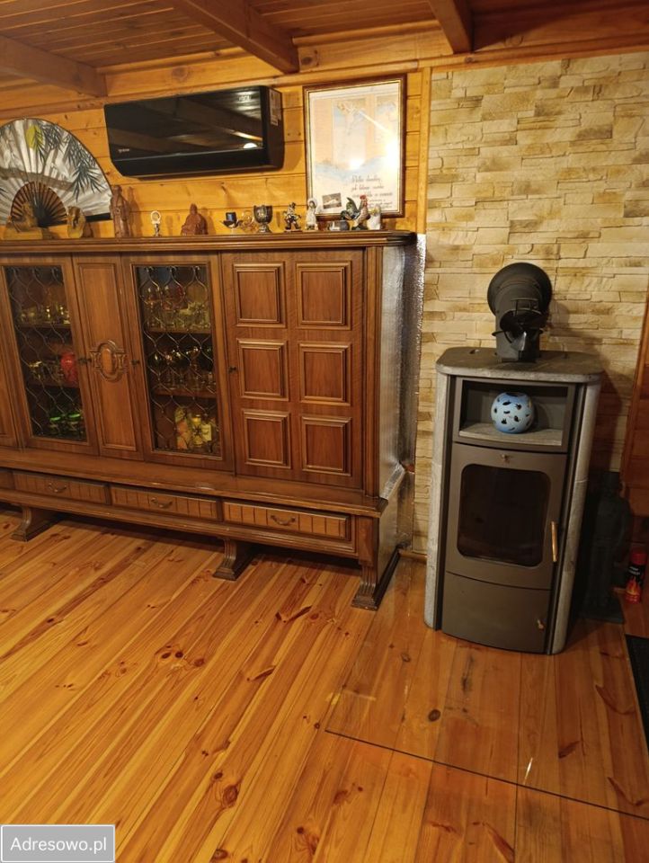 dom wolnostojący, 2 pokoje Winiec. Zdjęcie 7