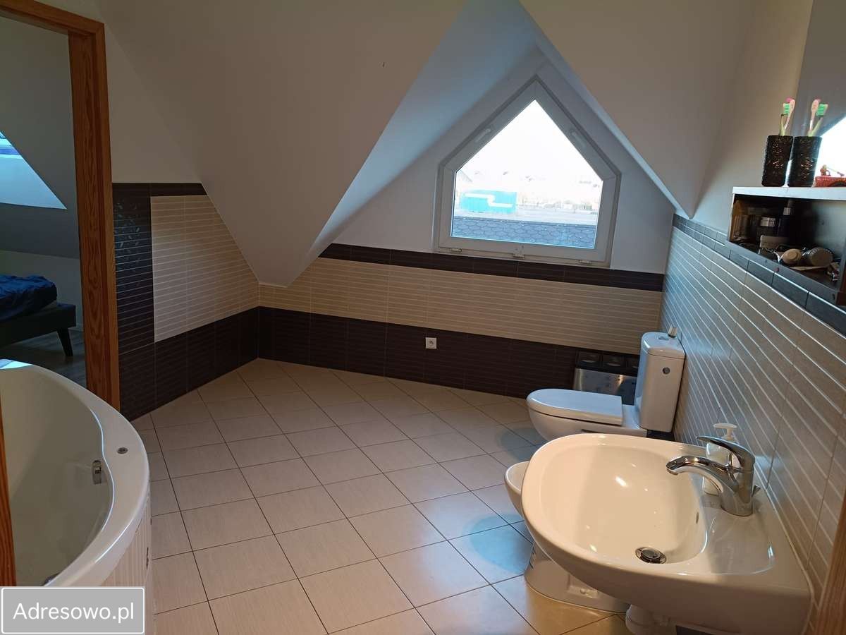 dom wolnostojący, 5 pokoi Kotórz Mały. Zdjęcie 3