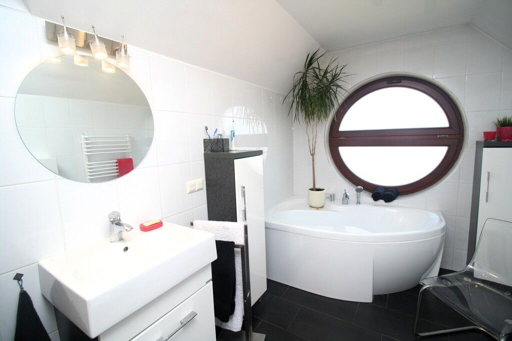 dom wolnostojący, 8 pokoi Krzeczów. Zdjęcie 13