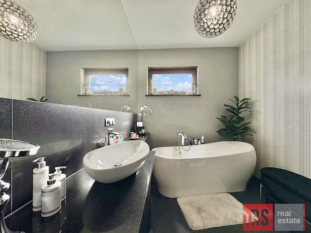 dom wolnostojący, 4 pokoje Zwierzyn, ul. Jasna. Zdjęcie 17