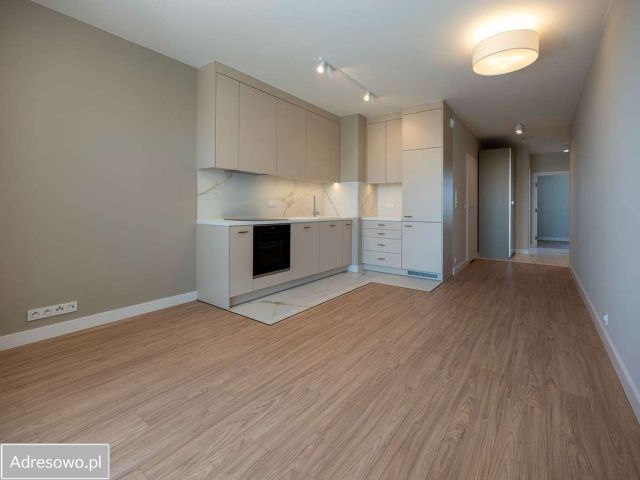 Mieszkanie 3-pokojowe Warszawa Włochy, ul. Aleje Jerozolimskie. Zdjęcie 1