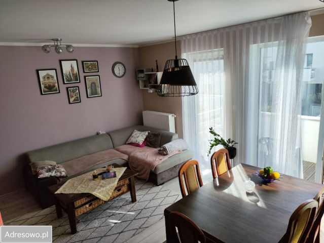 Mieszkanie 3-pokojowe Rumia, ul. Malinowa. Zdjęcie 1