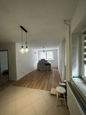 Mieszkanie 3-pokojowe Olszyna. Zdjęcie 1