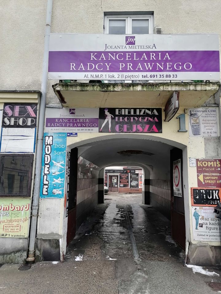 Lokal Częstochowa Centrum, al. Aleja Najświętszej Maryi Panny. Zdjęcie 4