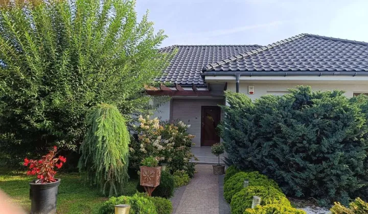 dom wolnostojący, 5 pokoi Ząbkowice Śląskie