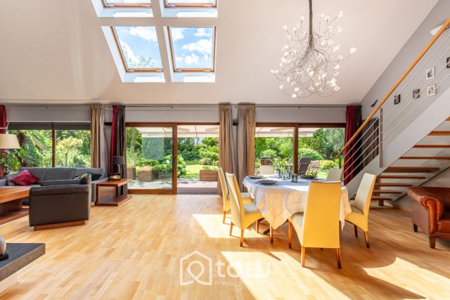 dom wolnostojący, 6 pokoi Mysiadło. Zdjęcie 1