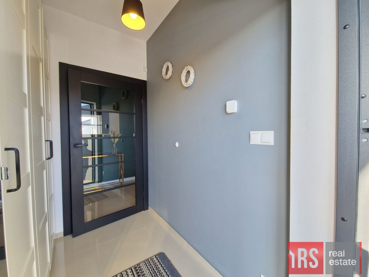 dom wolnostojący, 4 pokoje Dosin, ul. Rumiankowa. Zdjęcie 16