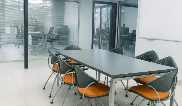 Lokal Wrocław Krzyki, pl. Powstańców Śląskich