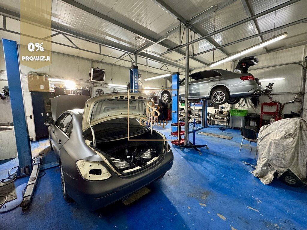 Hala/magazyn Łazy. Zdjęcie 2