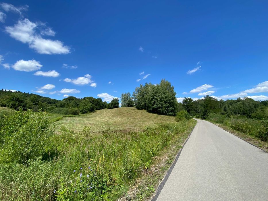 Działka budowlana Uherce Mineralne. Zdjęcie 2