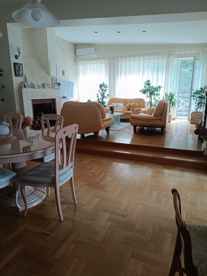 dom wolnostojący Łomianki Buraków, ul. Przełajowa. Zdjęcie 2