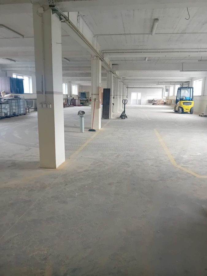 Hala/magazyn Brzeźnica. Zdjęcie 2