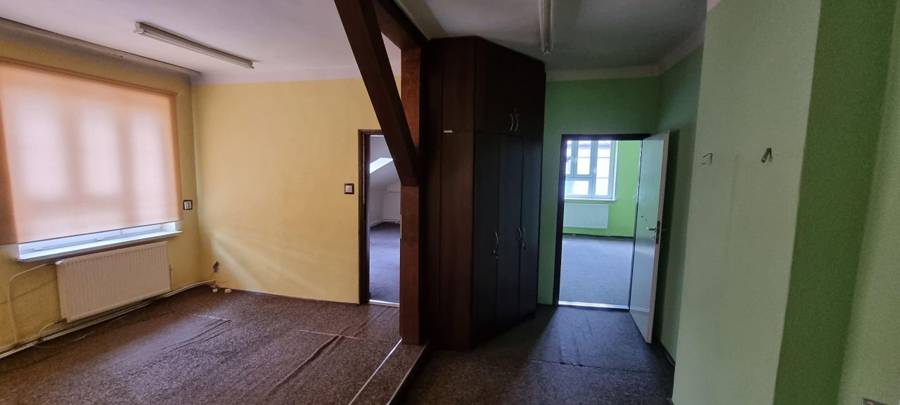 Nieruchomość komercyjna Ostrowiec Świętokrzyski Centrum, ul. Adama Wardyńskiego. Zdjęcie 23