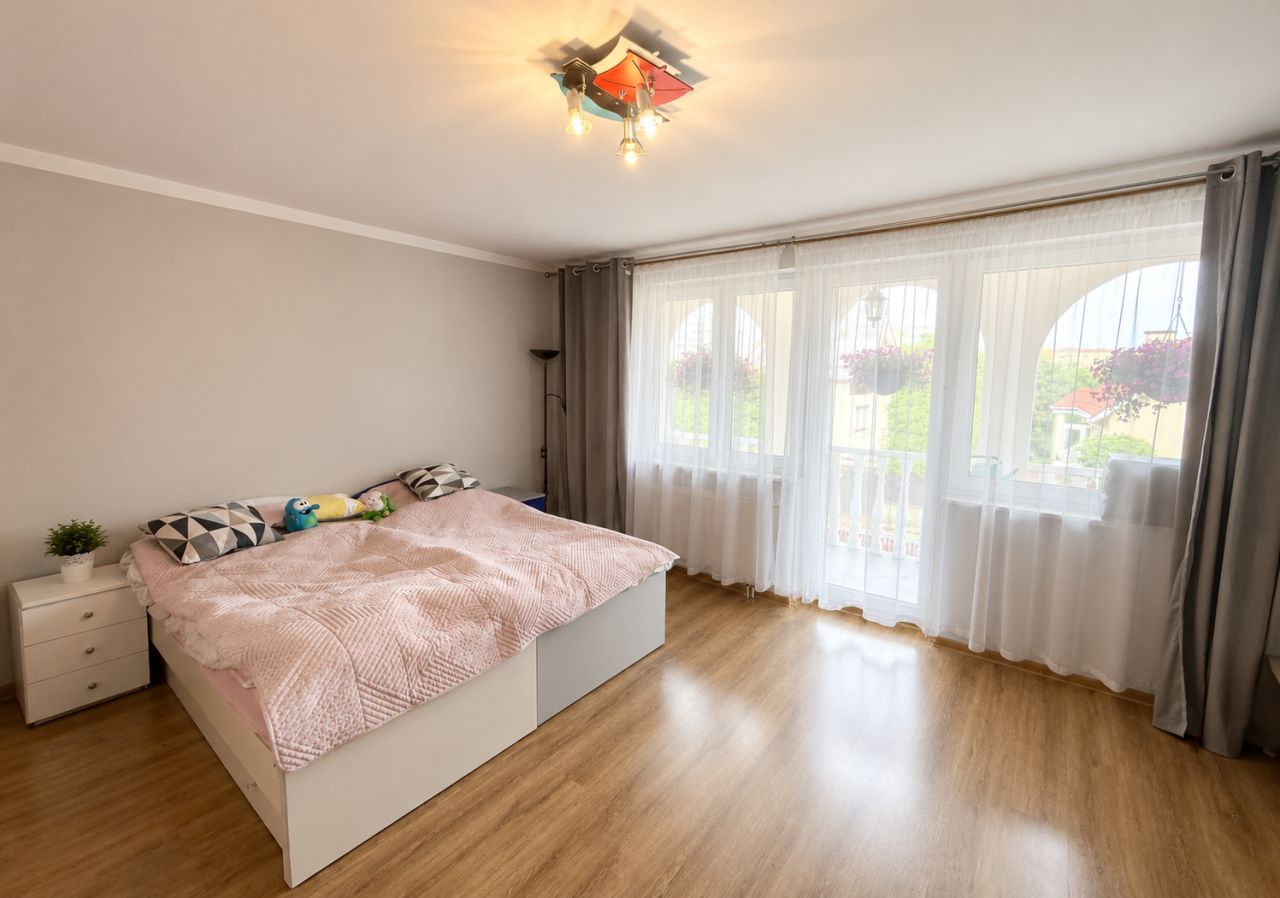 dom wolnostojący, 7 pokoi Kielce Barwinek, ul. Jana Matejki. Zdjęcie 14
