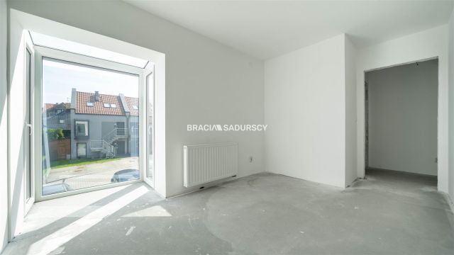 Mieszkanie 4-pokojowe Kraków Swoszowice, ul. Leona Petrażyckiego. Zdjęcie 5