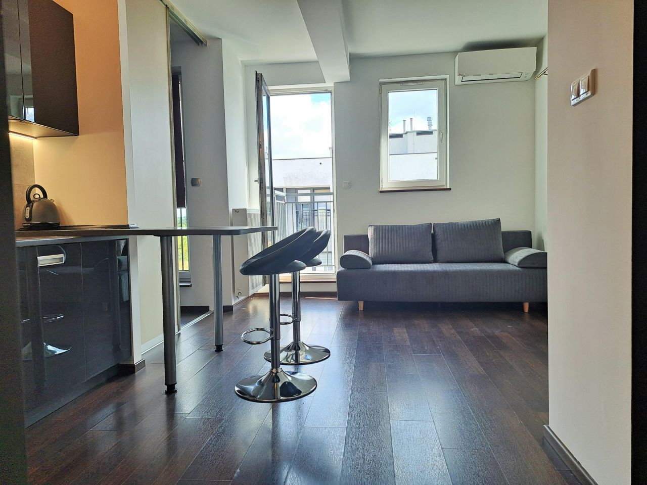 Mieszkanie 2-pokojowe Warszawa Wawer, ul. Klimontowska. Zdjęcie 1