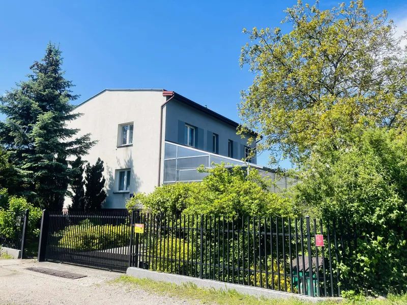 dom wolnostojący, 8 pokoi Zielonka. Zdjęcie 2