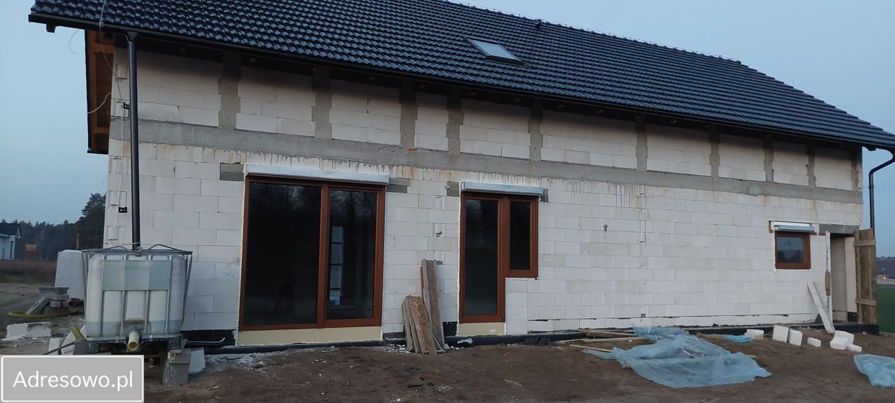 dom wolnostojący, 5 pokoi Jeziora. Zdjęcie 3