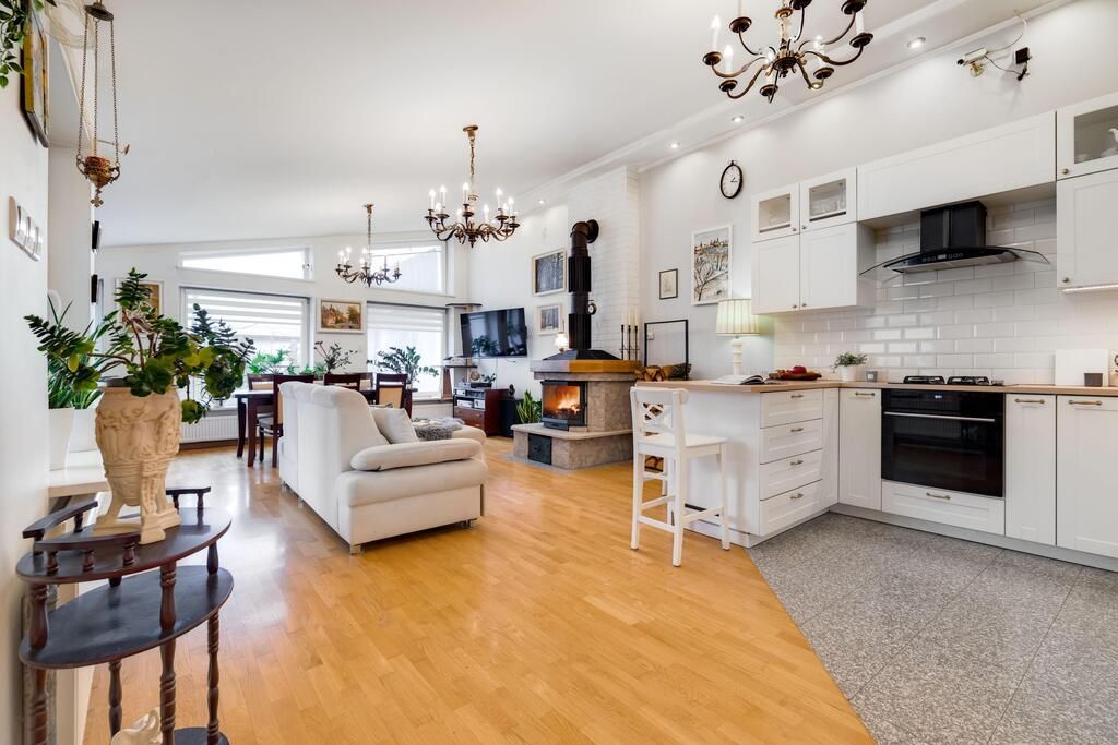 dom szeregowy, 6 pokoi Pruszków, ul. Miejska. Zdjęcie 2