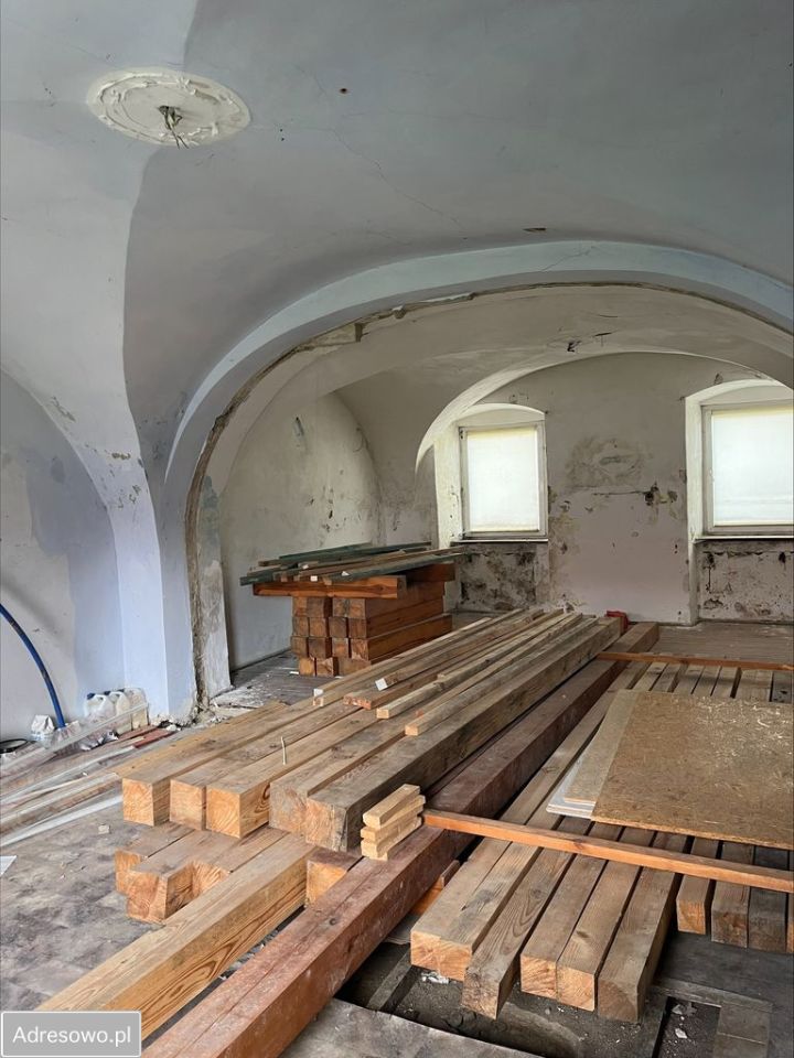 kamienica, 5 pokoi Kostomłoty, ul. Rynek. Zdjęcie 10