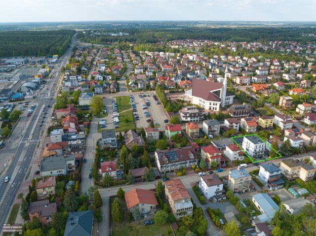 dom wolnostojący, 18 pokoi Białystok Jaroszówka, ul. Aleksandra Węgierki. Zdjęcie 3