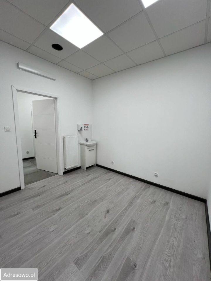 Lokal Kórnik Bnin, rynek Rynek. Zdjęcie 7