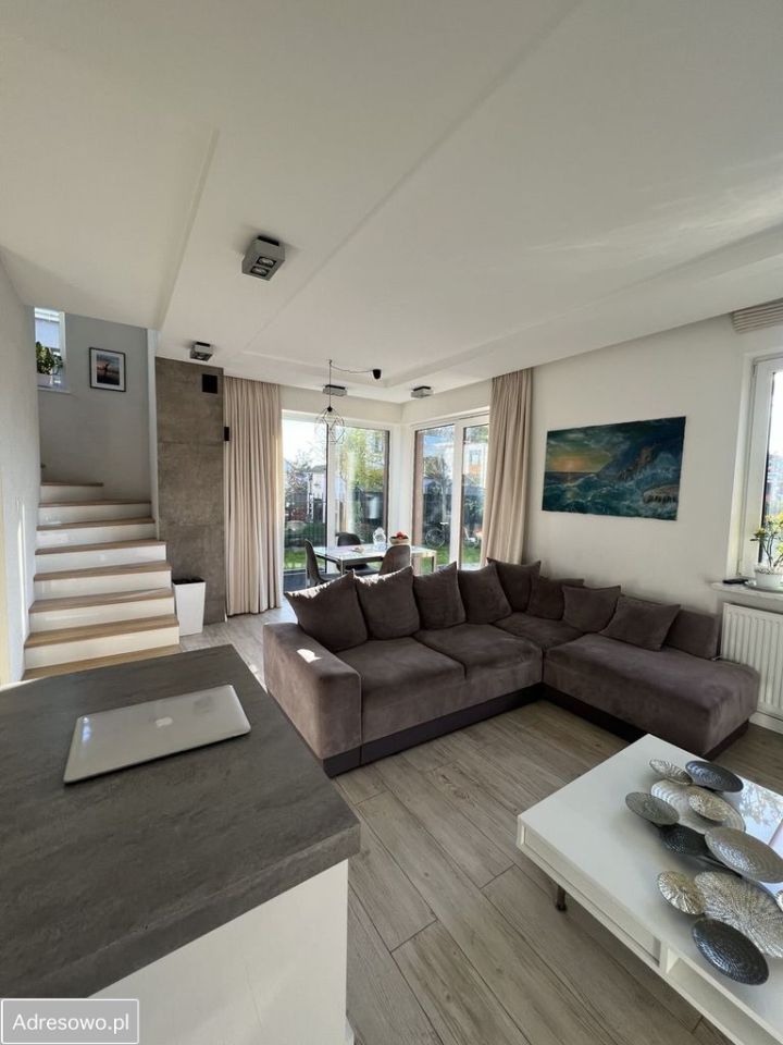 bliźniak, 3 pokoje Łomianki Dolne, ul. Kościelna Droga. Zdjęcie 15