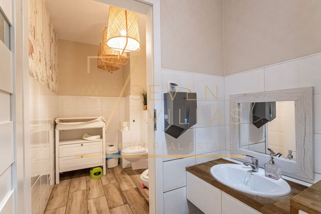 Lokal Warszawa. Zdjęcie 11