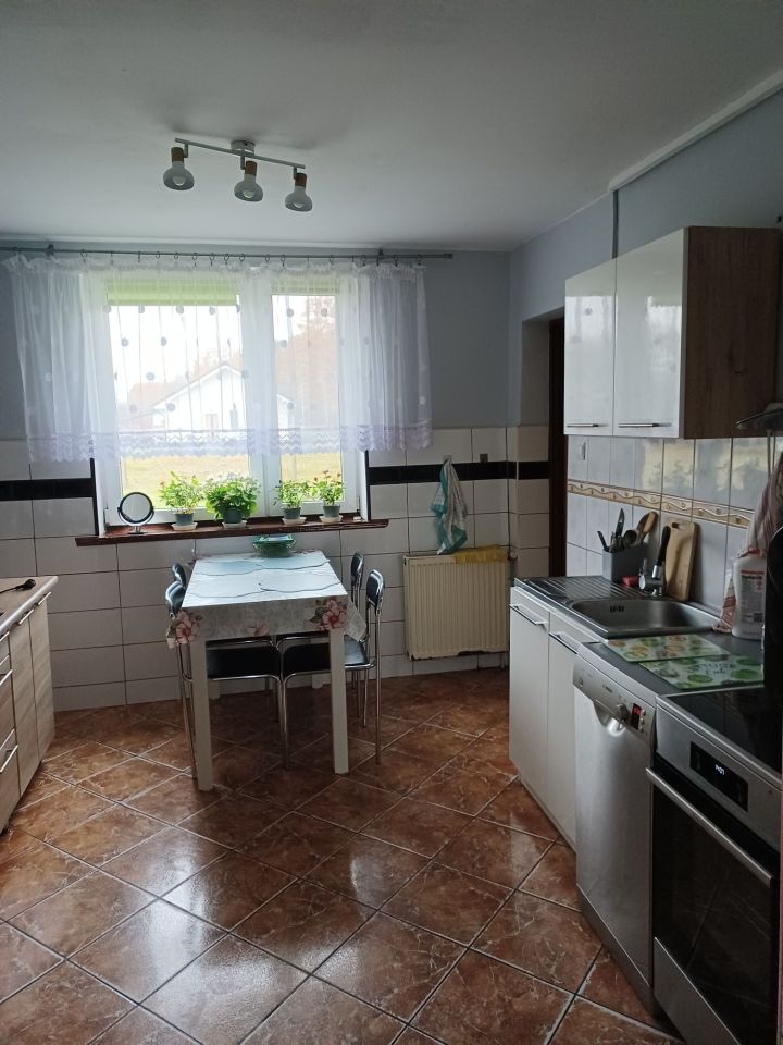 dom wolnostojący, 4 pokoje Cicha Góra. Zdjęcie 7