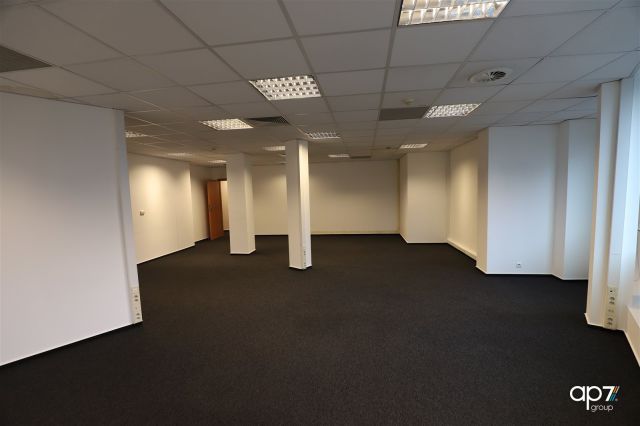 Biuro Kraków Bronowice, ul. Stańczyka. Zdjęcie 2