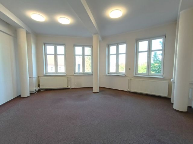 Lokal Zgierz, pl. Jana Pawła II. Zdjęcie 5