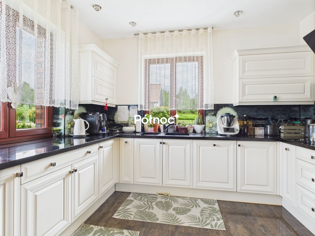 dom wolnostojący, 12 pokoi Warkały, ul. Poziomkowa. Zdjęcie 8