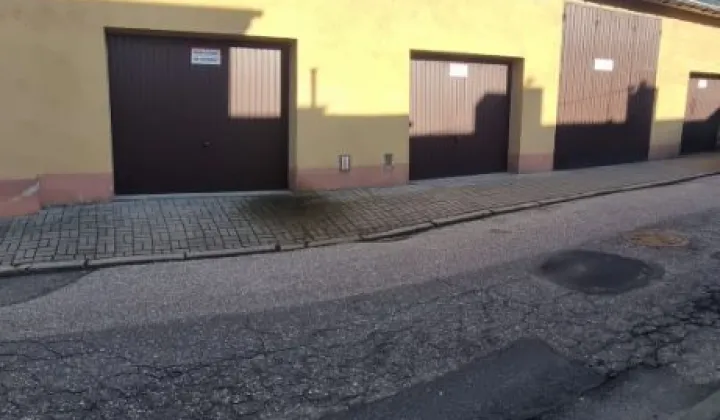 Garaż/miejsce parkingowe Łasin, ul. Solna