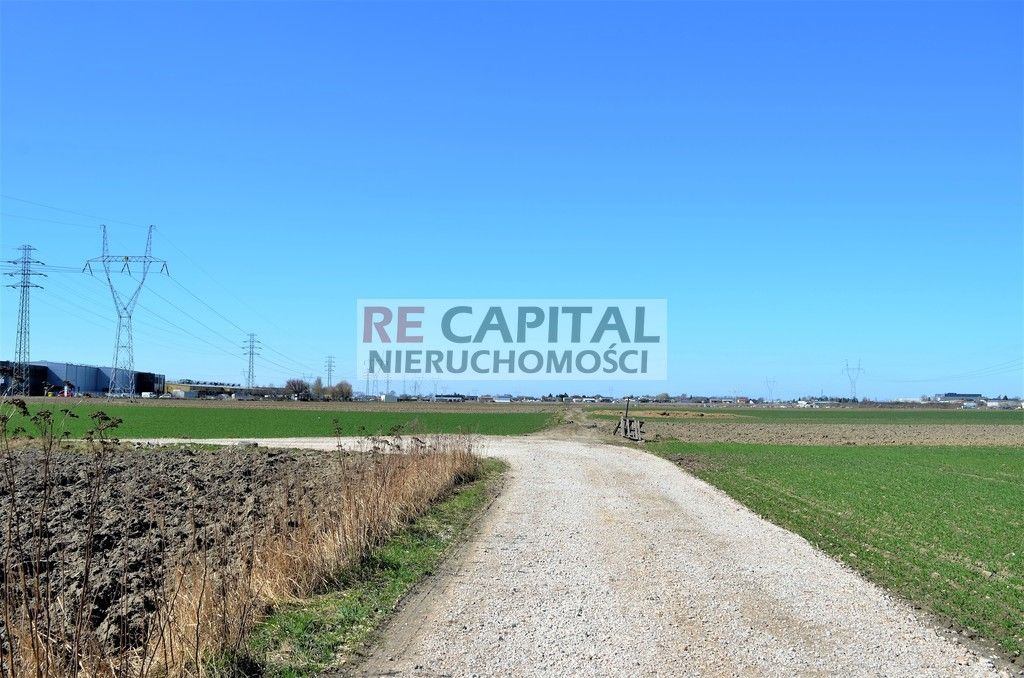 Działka inwestycyjna Macierzysz. Zdjęcie 1