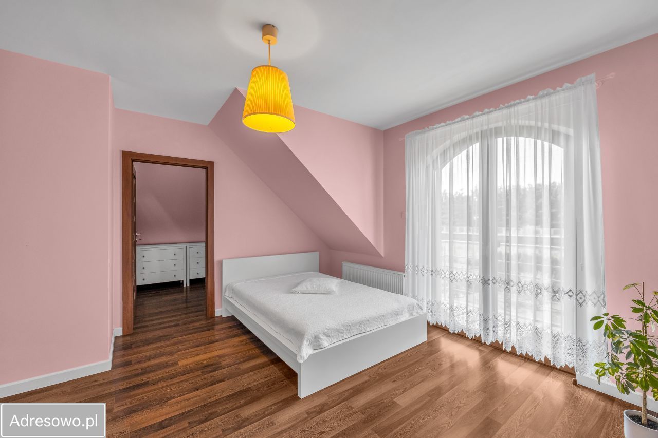 dom wolnostojący, 6 pokoi Bramki, ul. Dworcowa. Zdjęcie 15