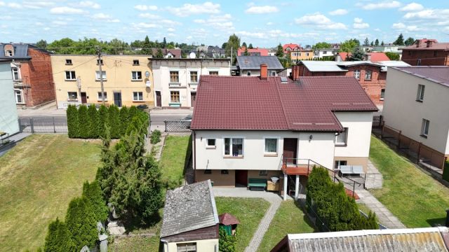 bliźniak, 2 pokoje Lubichowo. Zdjęcie 12