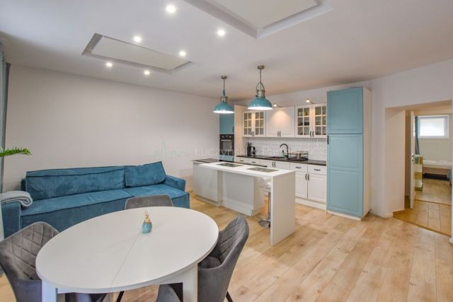 Mieszkanie 3-pokojowe Jelenia Góra, al. Wojska Polskiego. Zdjęcie 3