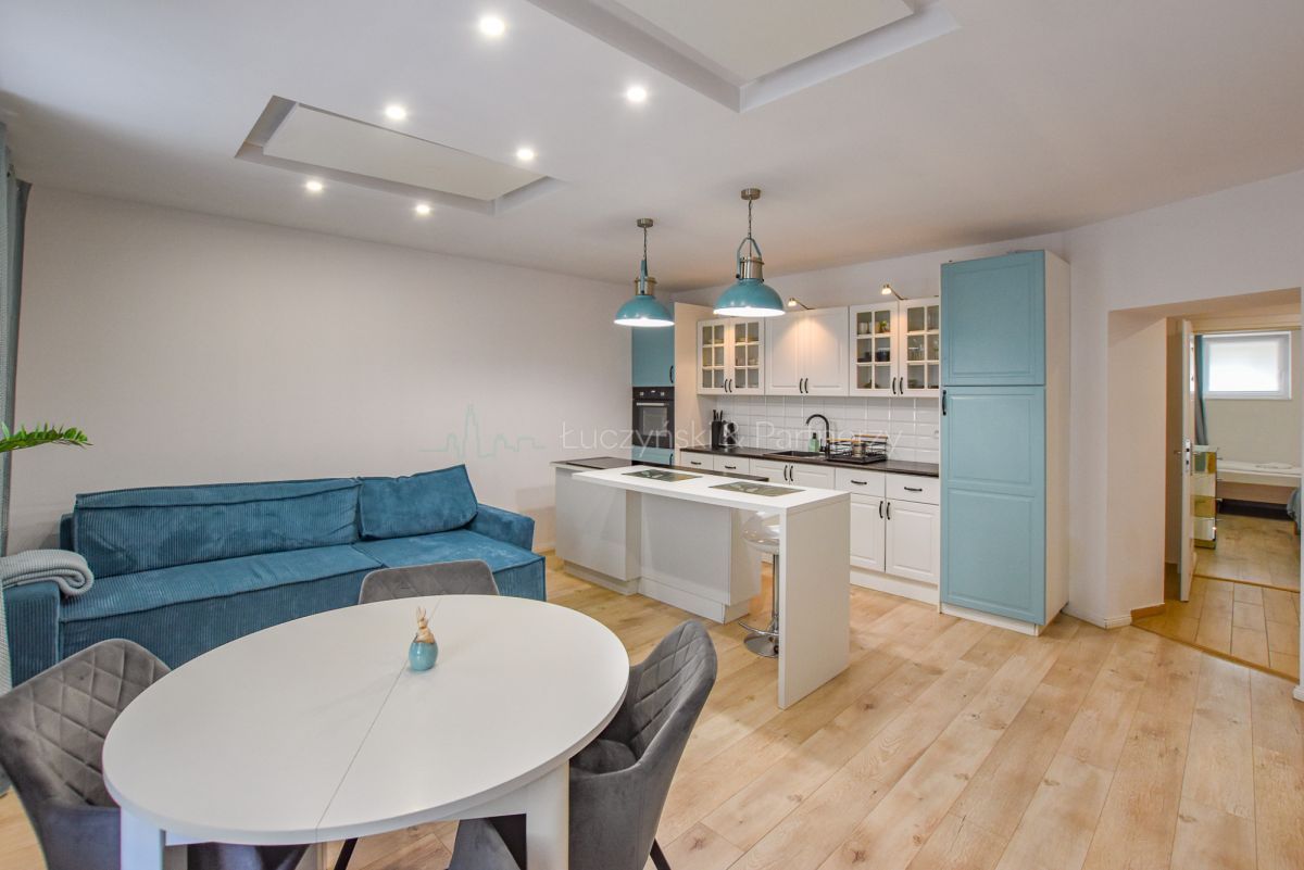 Mieszkanie 3-pokojowe Jelenia Góra, al. Wojska Polskiego. Zdjęcie 3