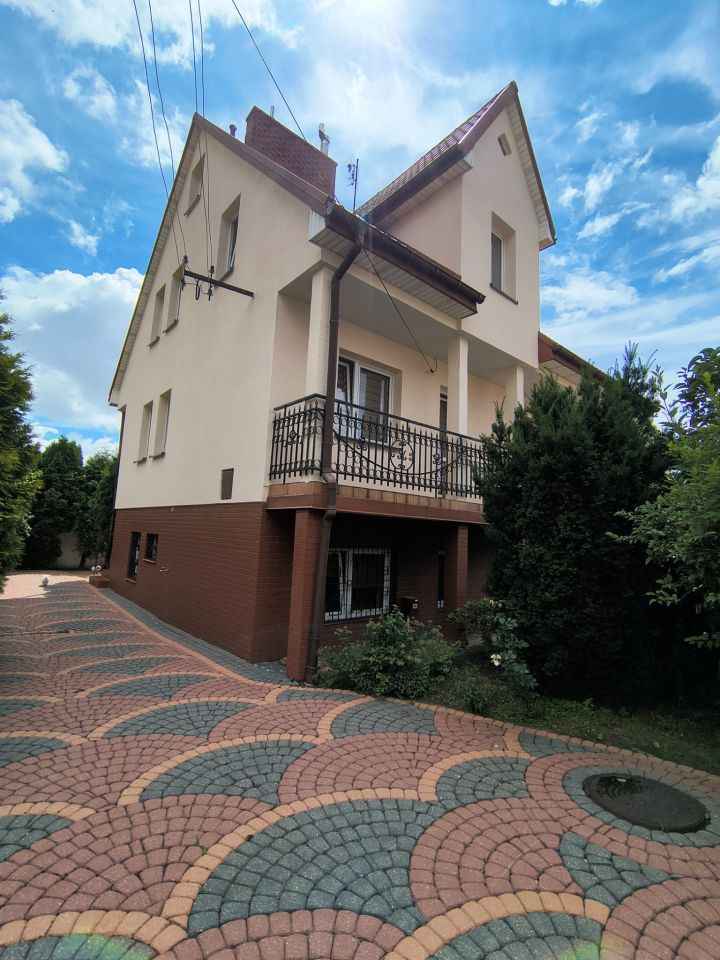 Hus, 180 m²