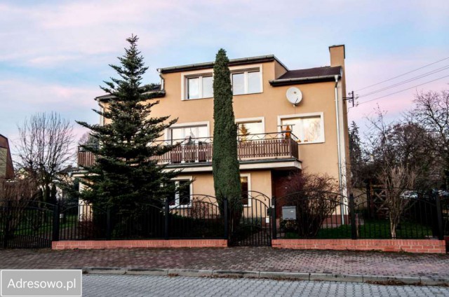 dom wolnostojący, 6 pokoi Oborniki Śląskie, ul. Józefa Chełmońskiego. Zdjęcie 1