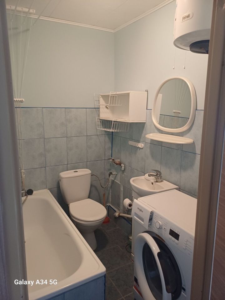 Mieszkanie 1-pokojowe Łabędnik. Zdjęcie 3